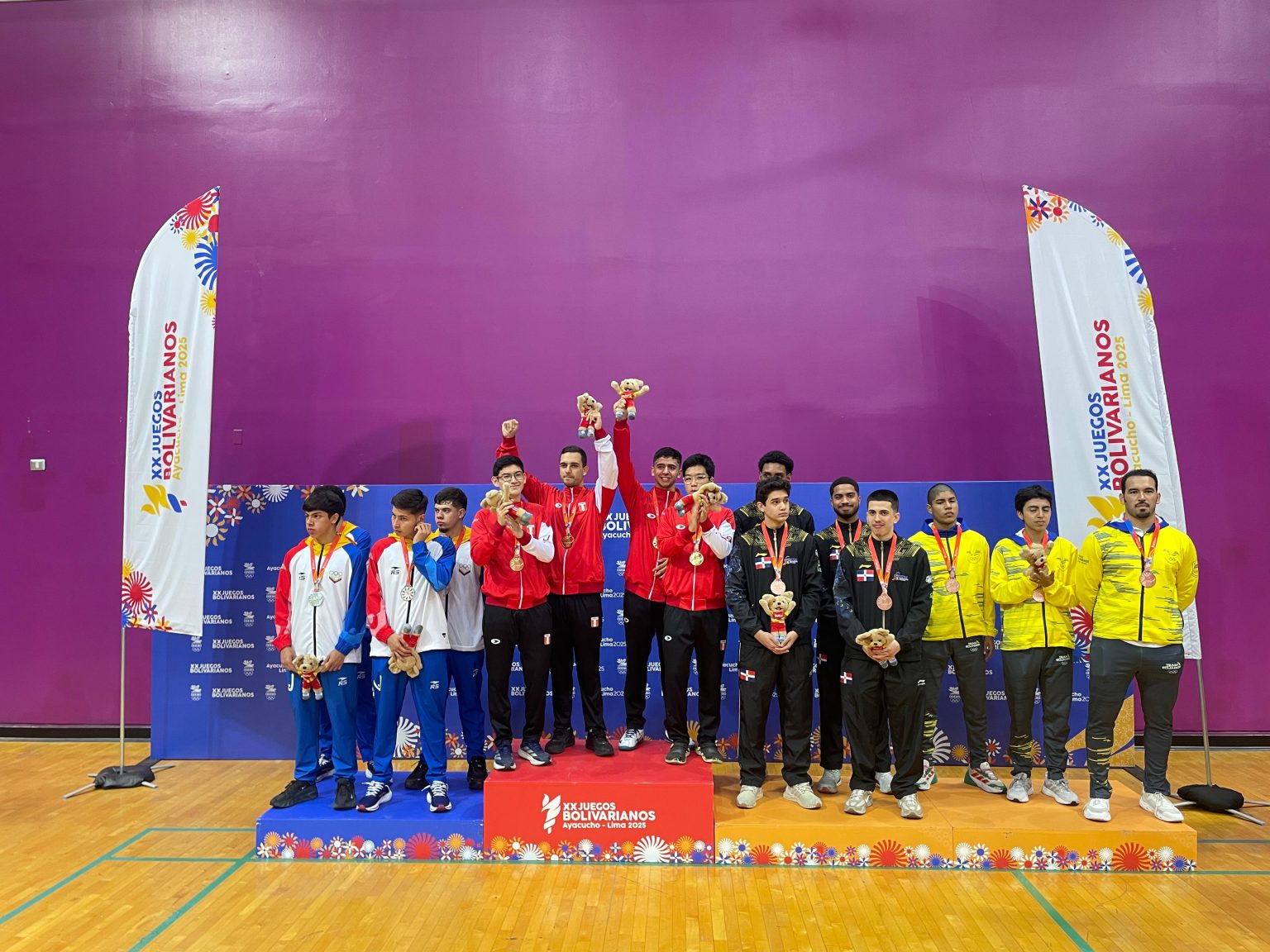 Oro Bolivariano para Perú