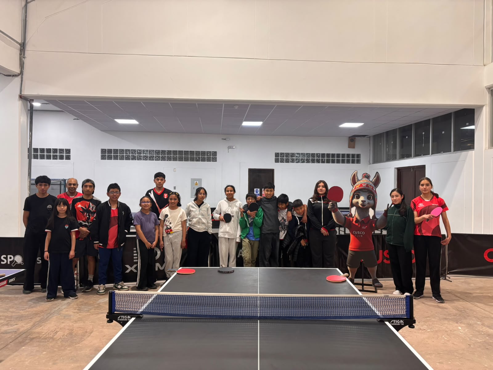 FDPTM CONTINÚA FORTALECIENDO SU RED DE CLUBES BASE CON VISITA A CUSCO CLUB